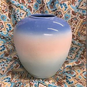 Beautiful Vintage Dicarlo USA vase